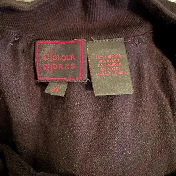 Colour Works black long sleeve sweater with chain accent Size XL - Picture 5 of 5
